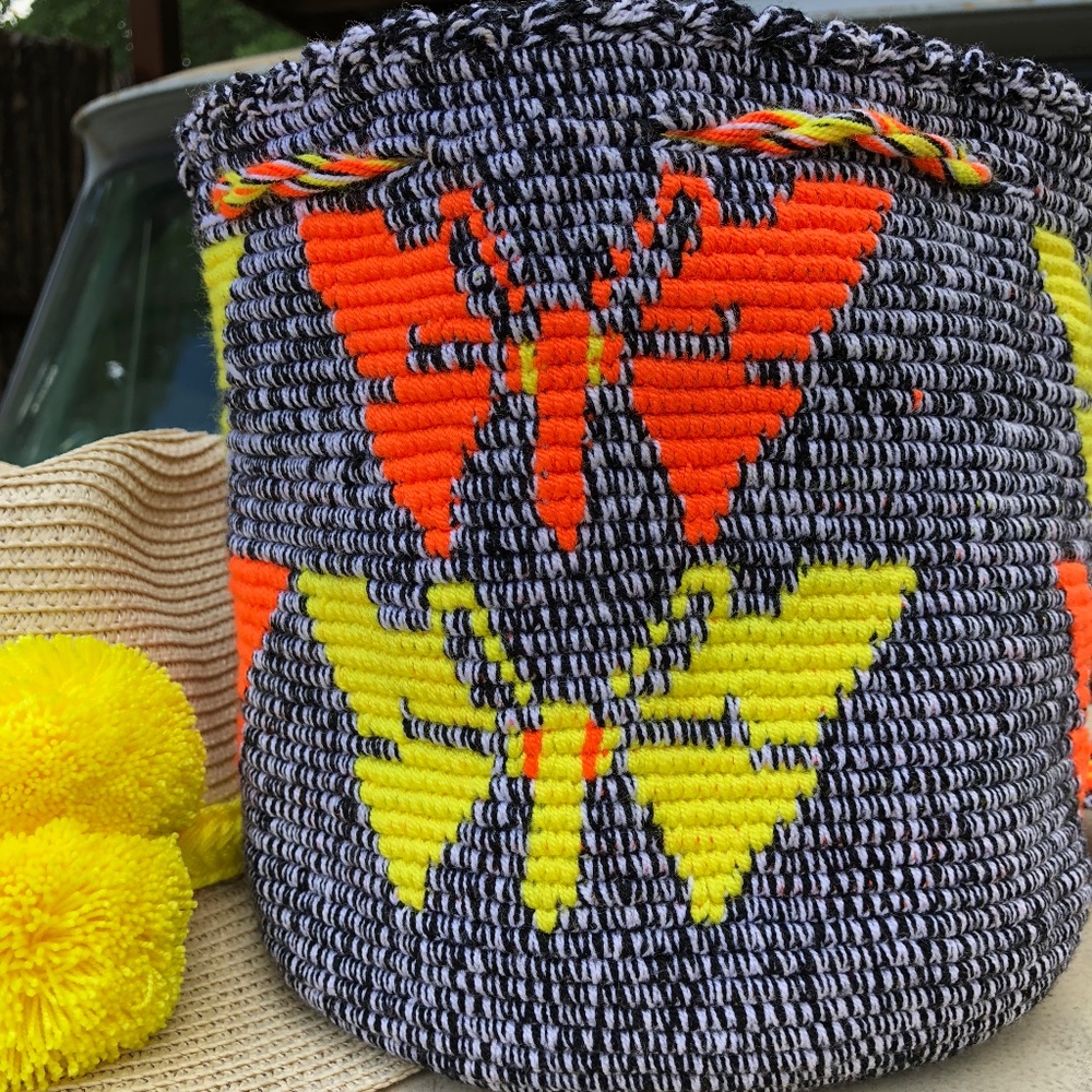 Colombia Mochila Woven Butterfly Bucket Tote Draws - Picture 3 of 9